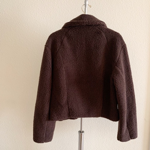 Lululemon Brown Teddy Jacket. - Picture 3 of 3